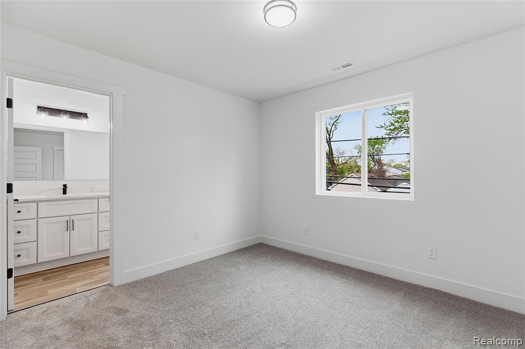 1404 E George Avenue, Hazel Park, MI 48030 — Photo 18