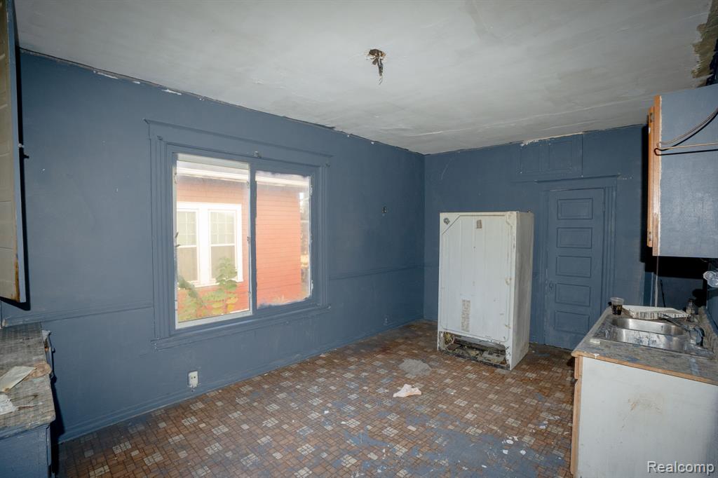 3673 Seyburn Street, Detroit, MI 48214 — Photo 28