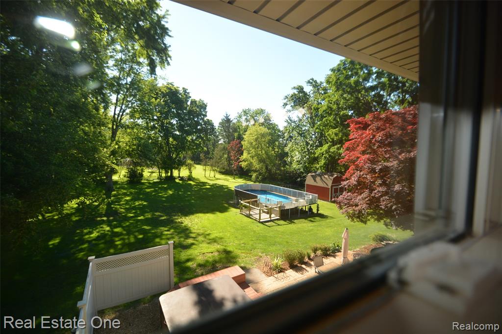 615 Willard Avenue, Rochester Hills, MI 48307 — Photo 7