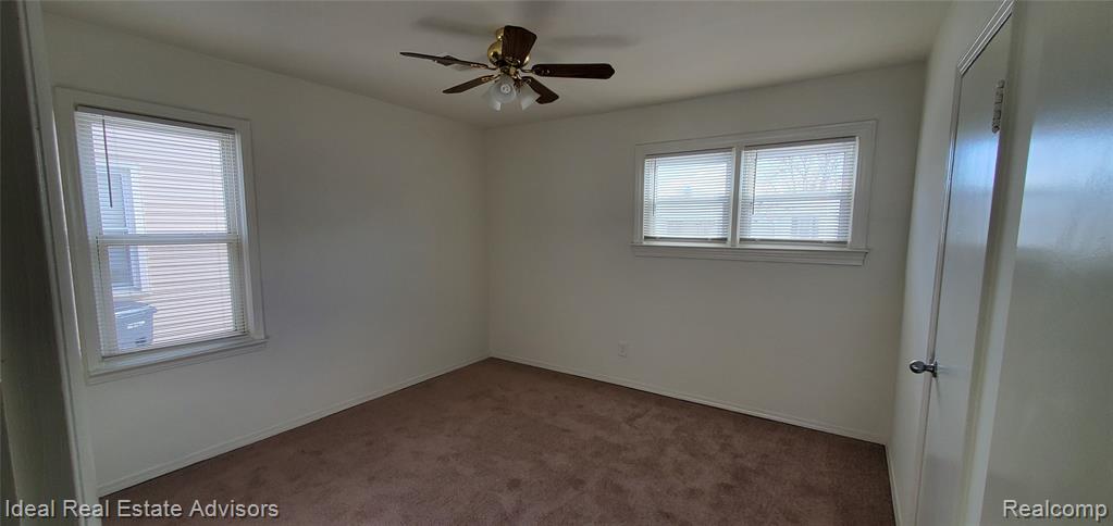 545 E Dallas Avenue, Madison Heights, MI 48071 — Photo 19