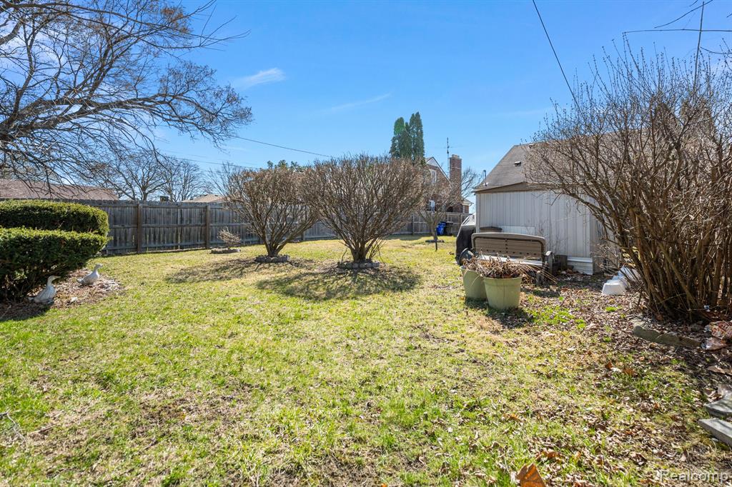 4279 E OUTER Drive, Detroit, MI 48234 — Photo 7
