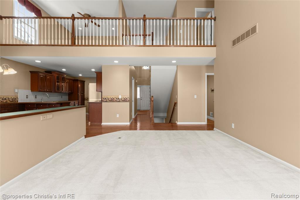 6166 Natures Cove, Grand Blanc, MI 48439 — Photo 10