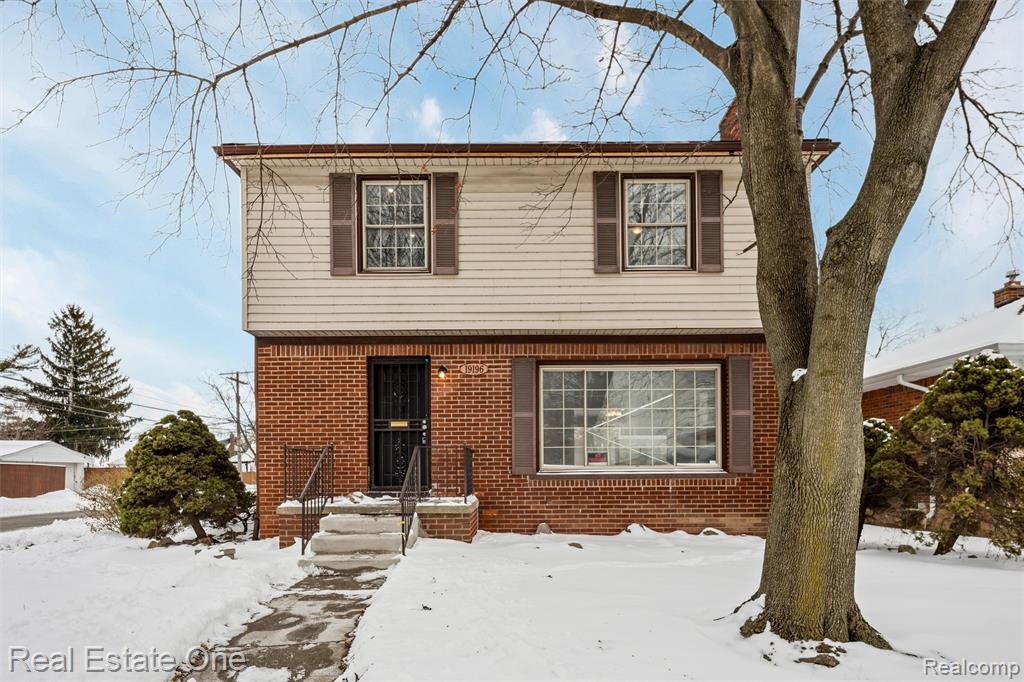 19196 Berden Street, Grosse Pointe, MI 48236 — Photo 2