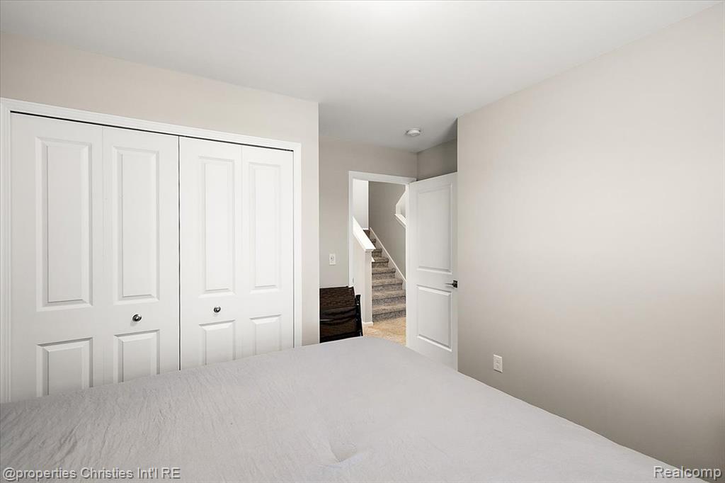 1083 Hampton Circle, Detroit, MI 48207 — Photo 50