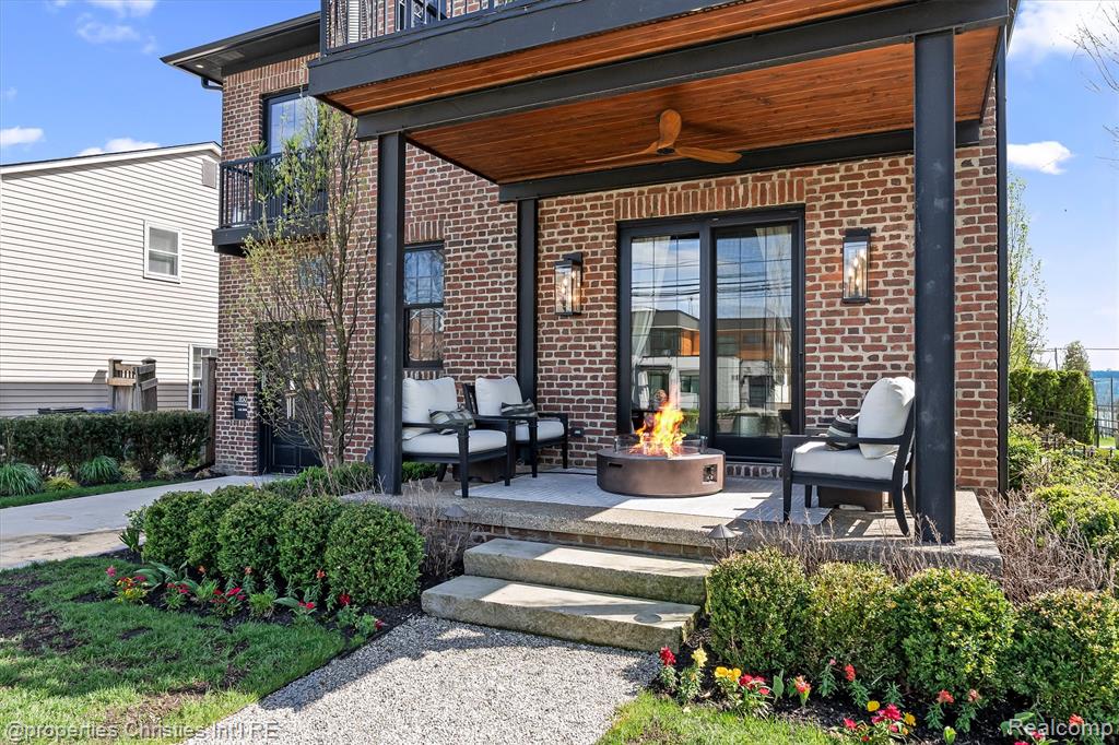 850 GREENWOOD Street, Birmingham, MI 48009 — Photo 51