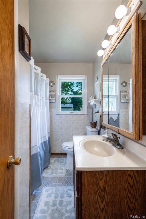 9175 Bernice Drive, Pinckney, MI 48169 — Photo 12