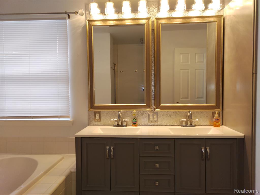 8993 HAYMARKET Street, White Lake, MI — Photo 20