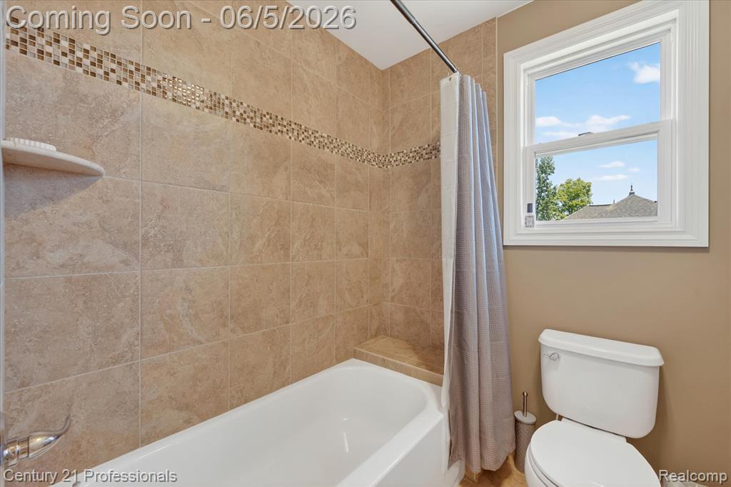 2212 Heidi Drive, Oxford, MI 48370 — Photo 37