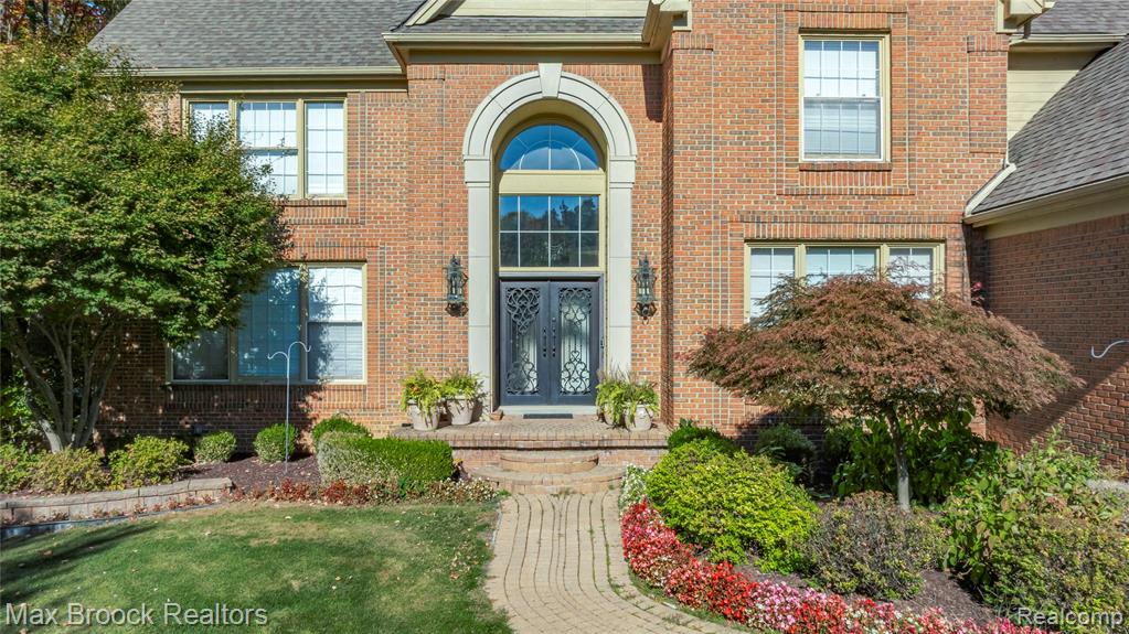 6986 Crosswell Drive, West Bloomfield, MI — Photo 6