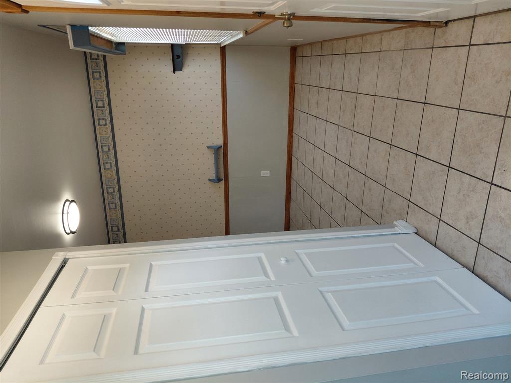 513 S Hawthorne Street, Westland, MI 48186 — Photo 7