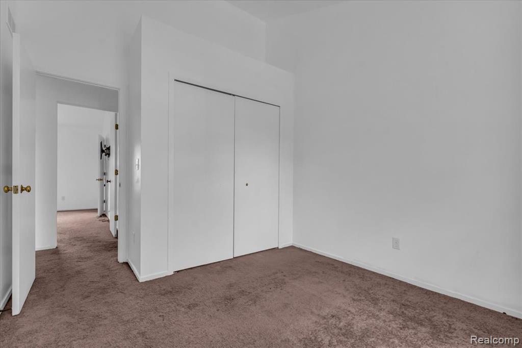 845 Canter Lane, Auburn Hills, MI 48326 — Photo 23