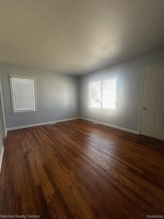 576 E BARRETT Avenue, Madison Heights, MI 48071 — Photo 7