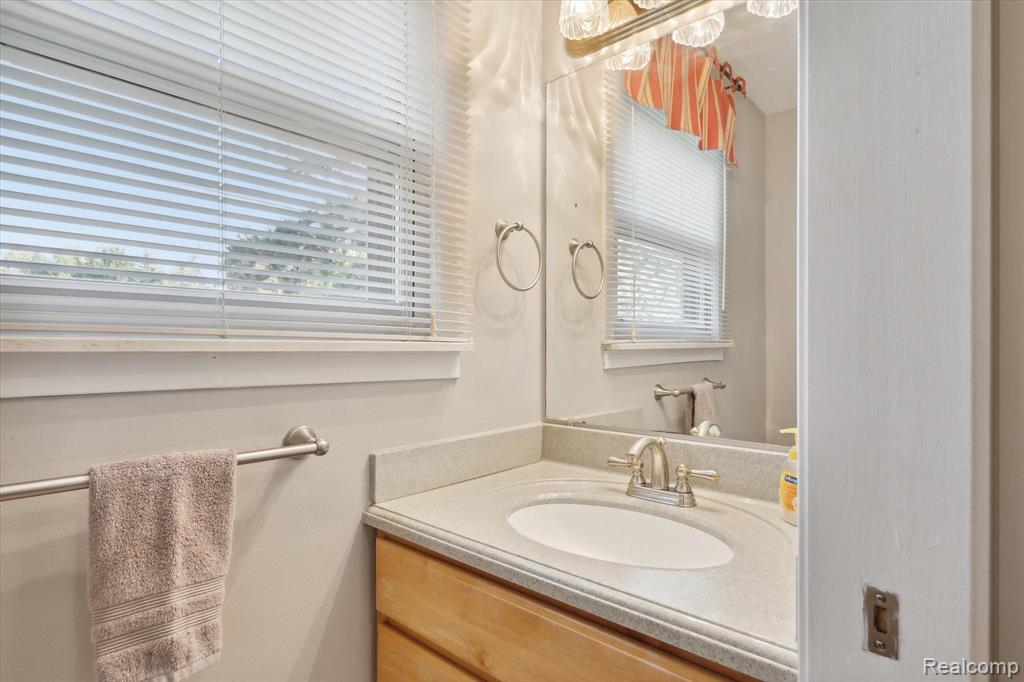25999 PETROS Boulevard, Novi, MI — Photo 32