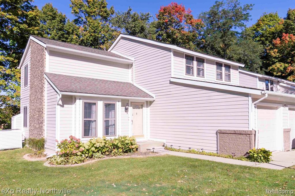 22853 CRANBROOKE Drive, Novi, MI — Photo 2