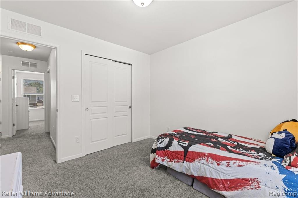 8228 Quincy Drive, Westland, MI — Photo 24