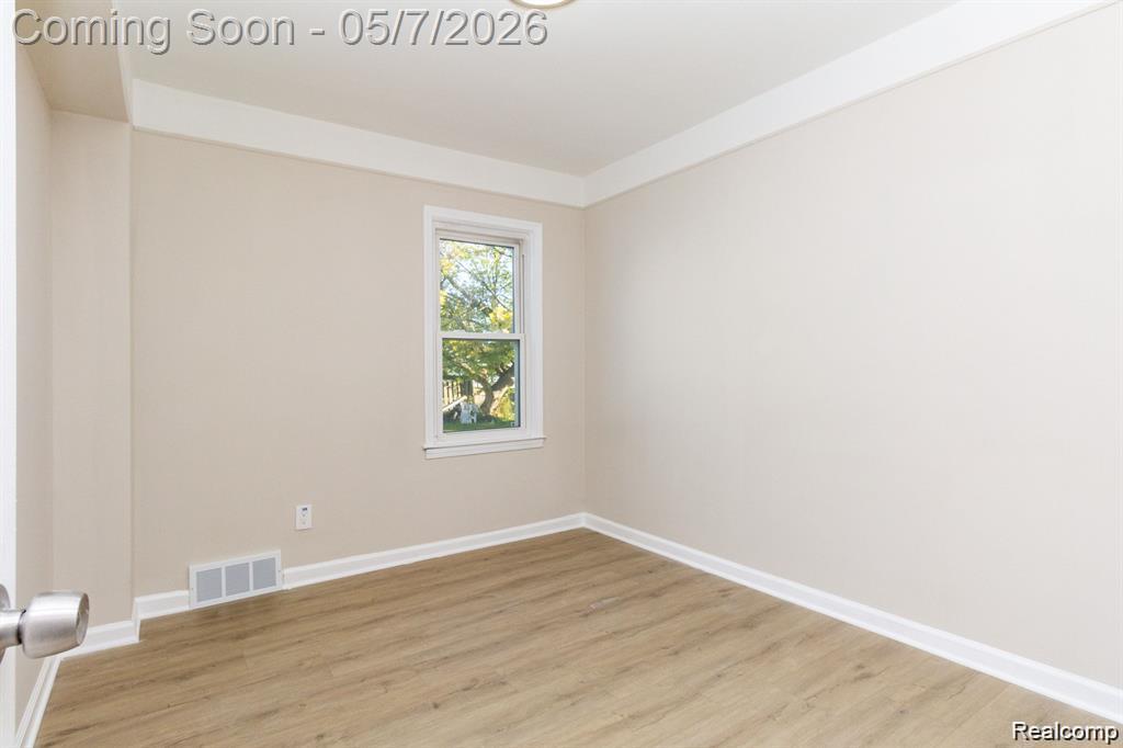 8269 Westminster Avenue, Warren, MI 48089 — Photo 18