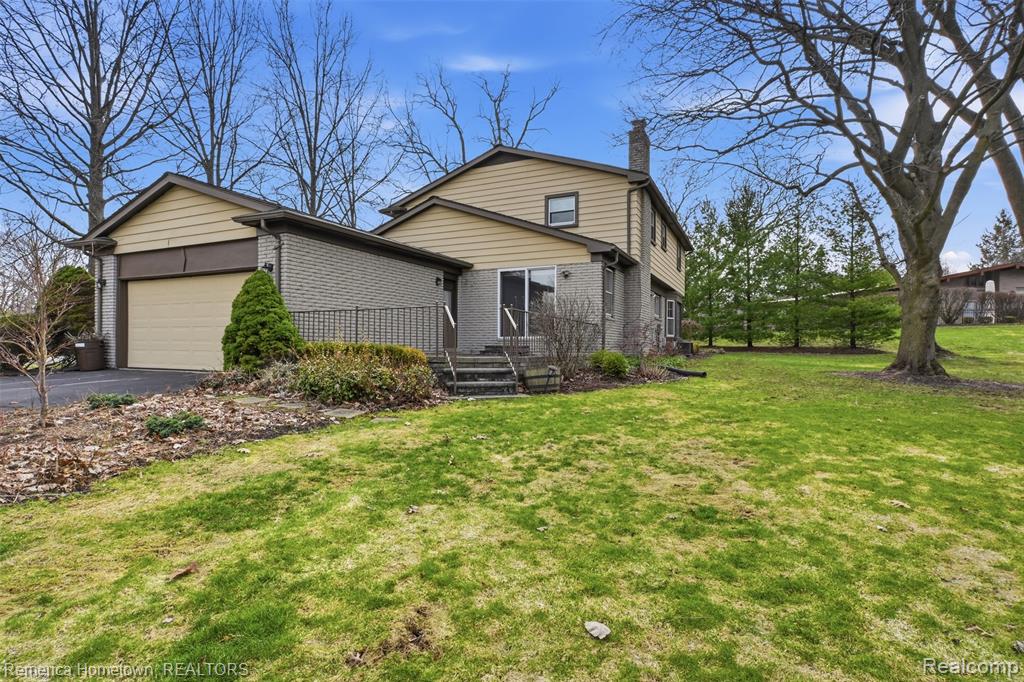 12811 Glenview Drive, Plymouth, MI 48170 — Photo 35