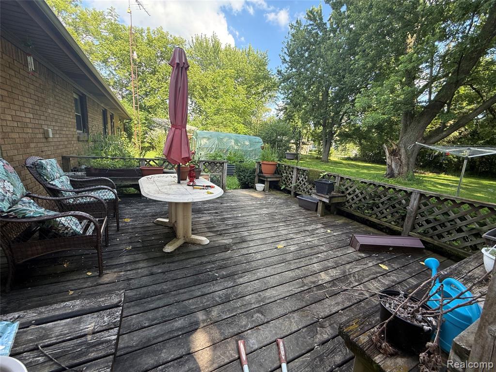 4204 Weston Drive, Burton, MI 48509 — Photo 19