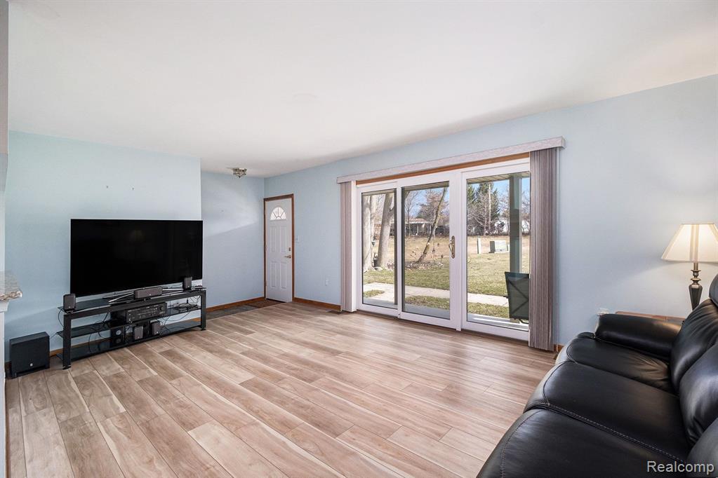 49593 LAUREL HEIGHTS Court, 87, Shelby Twp, MI 48315 — Photo 5