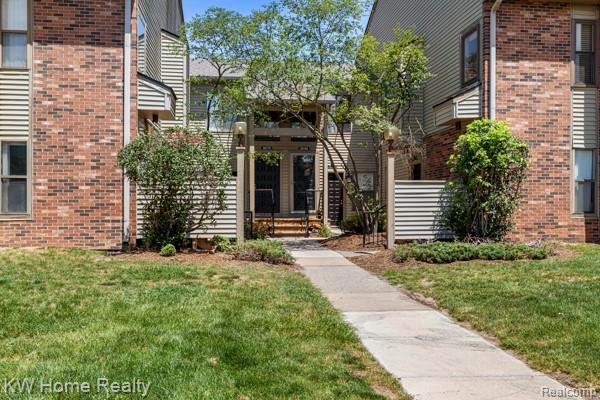 20791 Indian Creek Drive, 78, Farmington Hills, MI 48335 — Photo 3