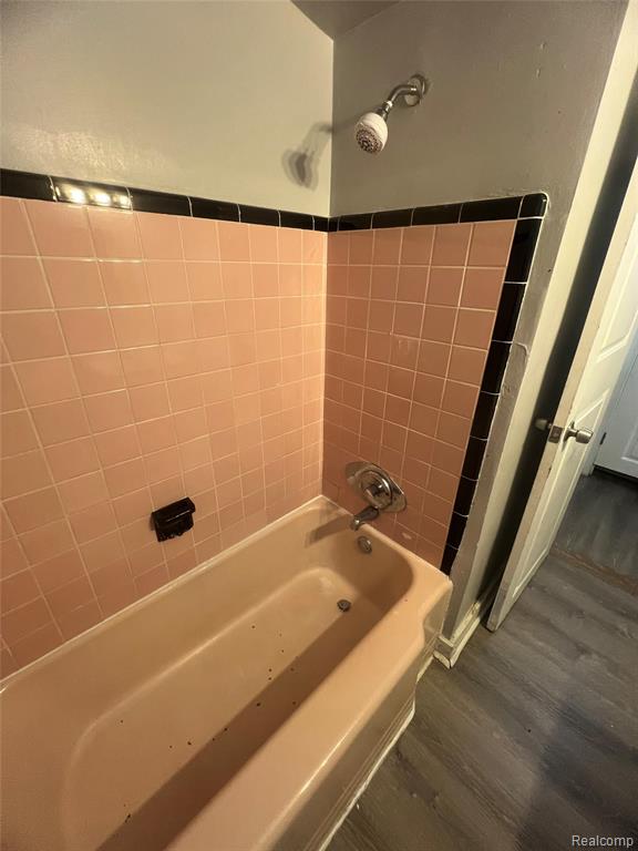 9599 WHITCOMB Street, Detroit, MI 48227 — Photo 19