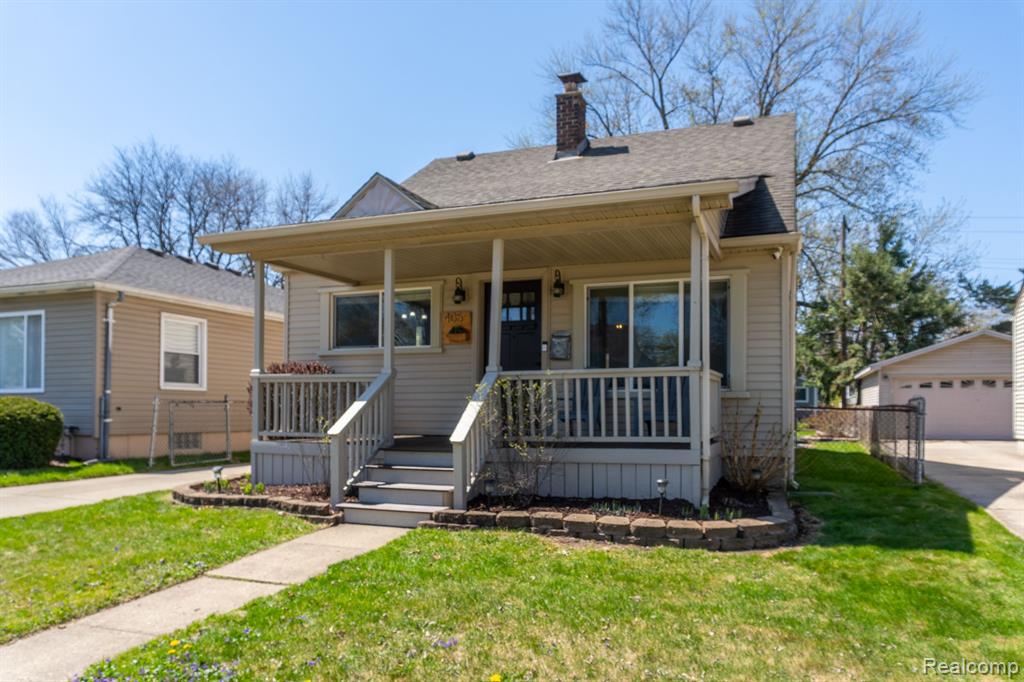 405 N MINERVA Avenue, Royal Oak, MI 48067 — Photo 34