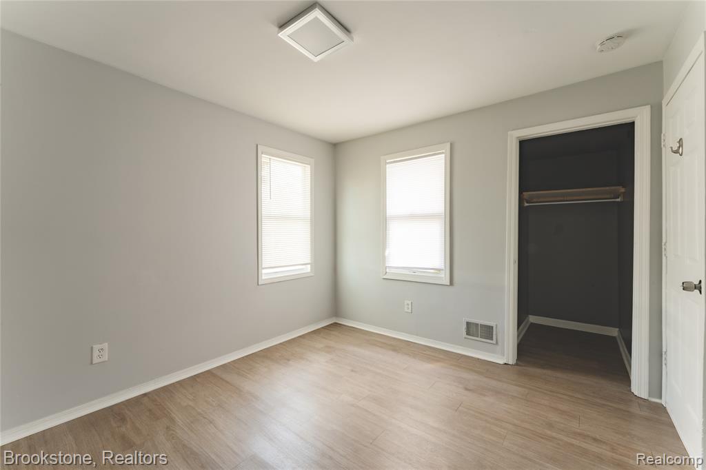 524 Luther Avenue, Pontiac, MI 48341 — Photo 15