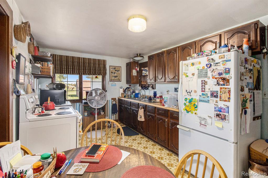 3145 Cedar Lake Road, Howell, MI 48843 — Photo 7