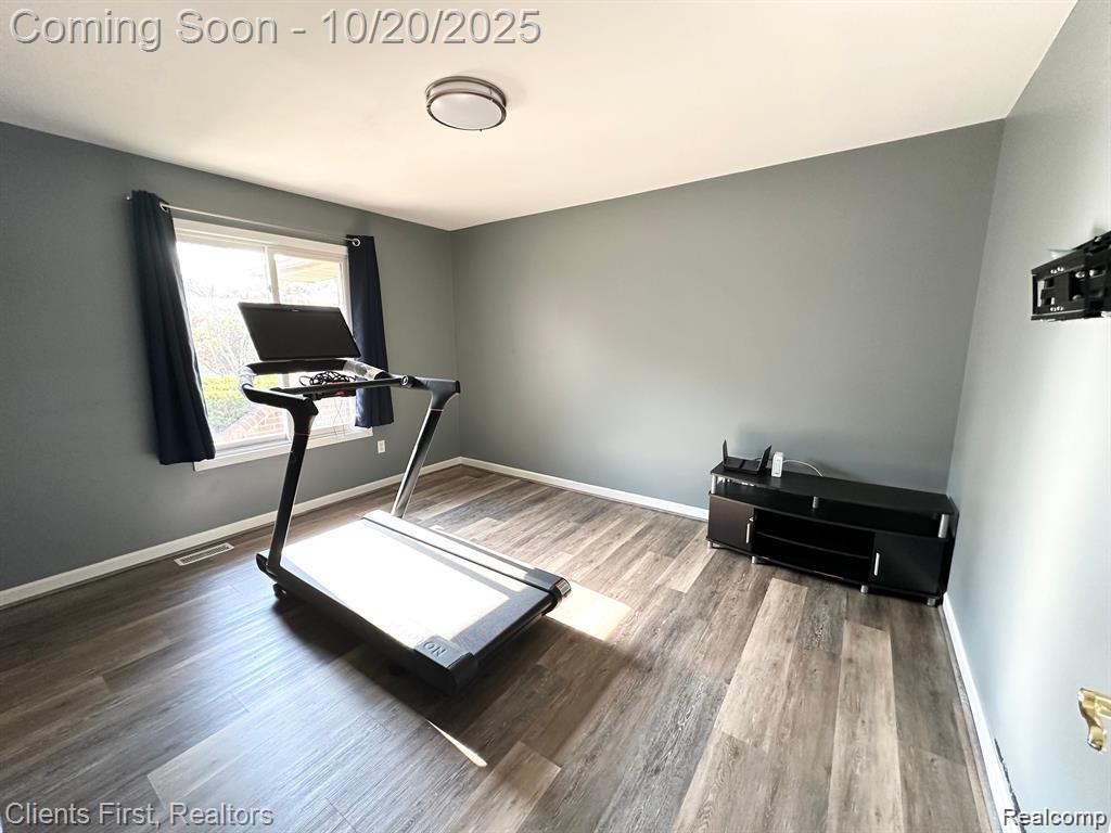 6700 Woonsocket Street, Canton, MI 48187 — Photo 9