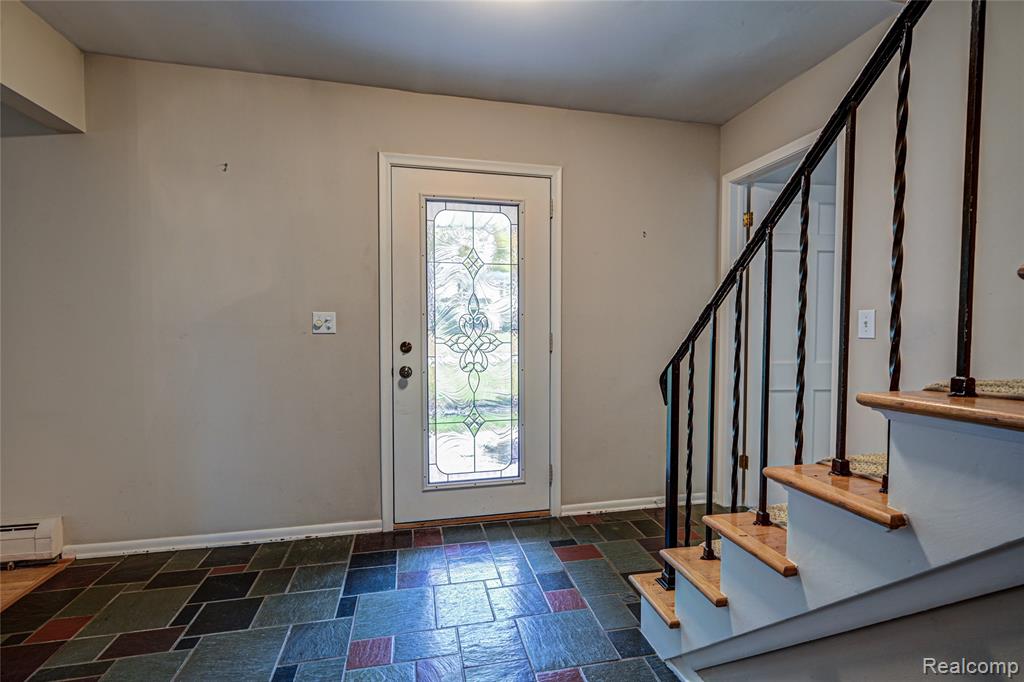 4435 Westover Drive, West Bloomfield, MI 48323 — Photo 4