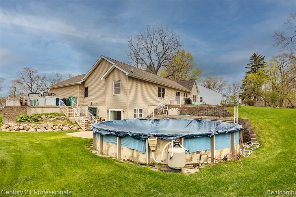 6591 Windiate Road, Waterford, MI 48329 — Photo 4