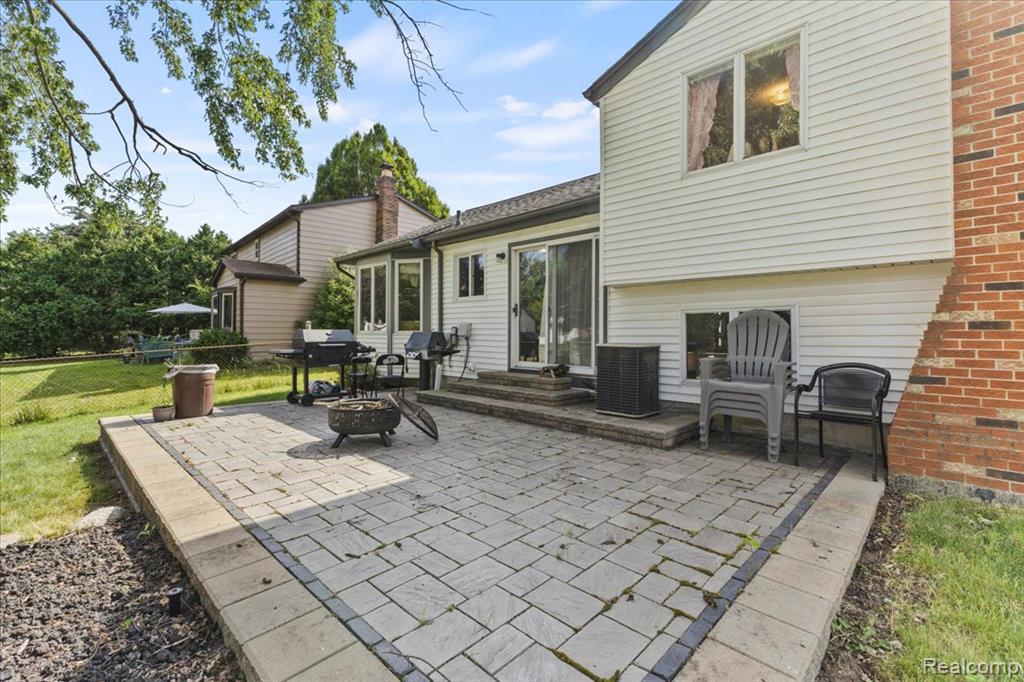 42109 Hartford Drive, Canton, MI 48187 — Photo 46