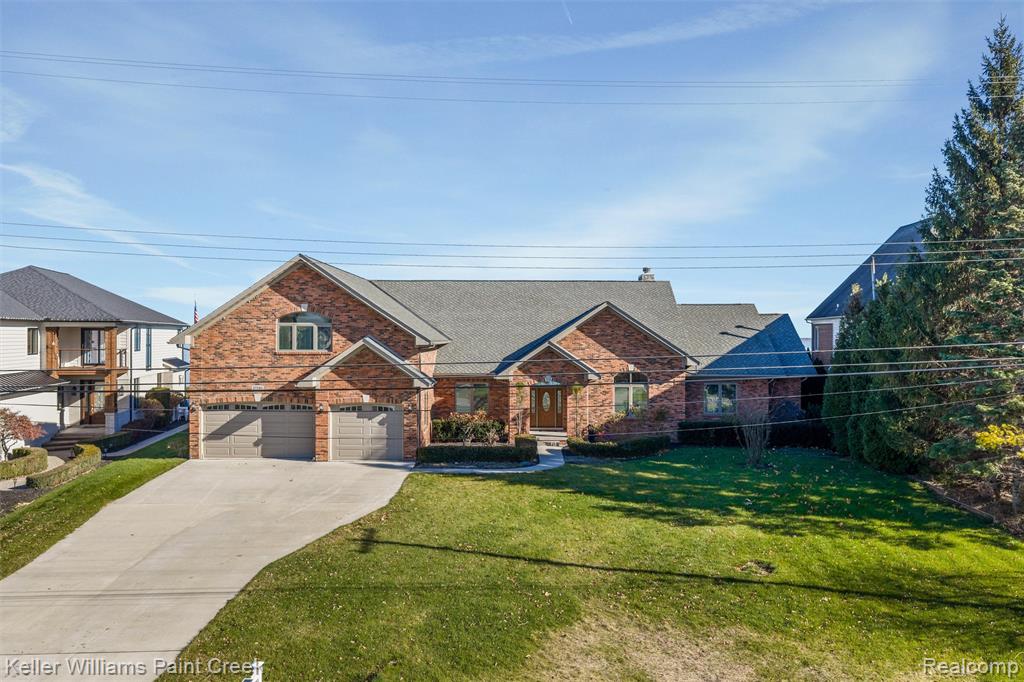 37580 Lakeshore Drive, Harrison Township, MI — Photo 5