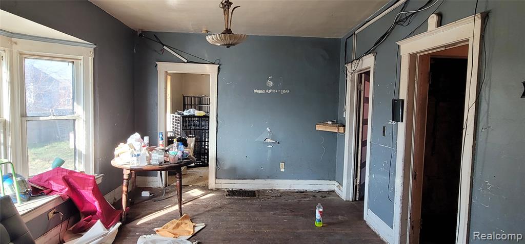 987 E PHILADELPHIA Street, Detroit, MI 48211 — Photo 19