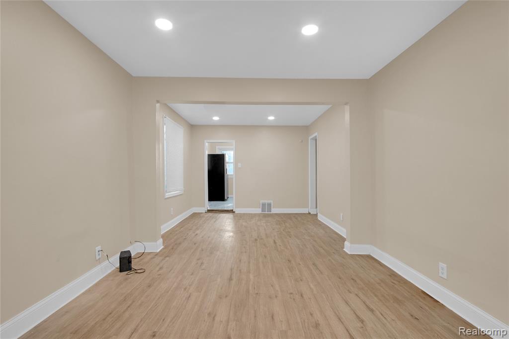17421 Lumpkin Street, Hamtramck, MI 48212 — Photo 3