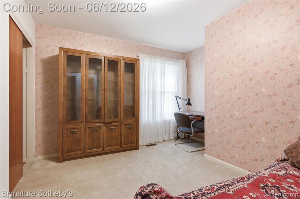 6344 Campus Drive, Dearborn Heights, MI 48127 — Photo 20