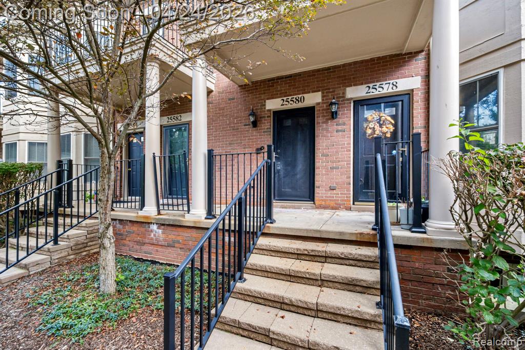 25580 Portico Lane, Novi, MI — Photo 4