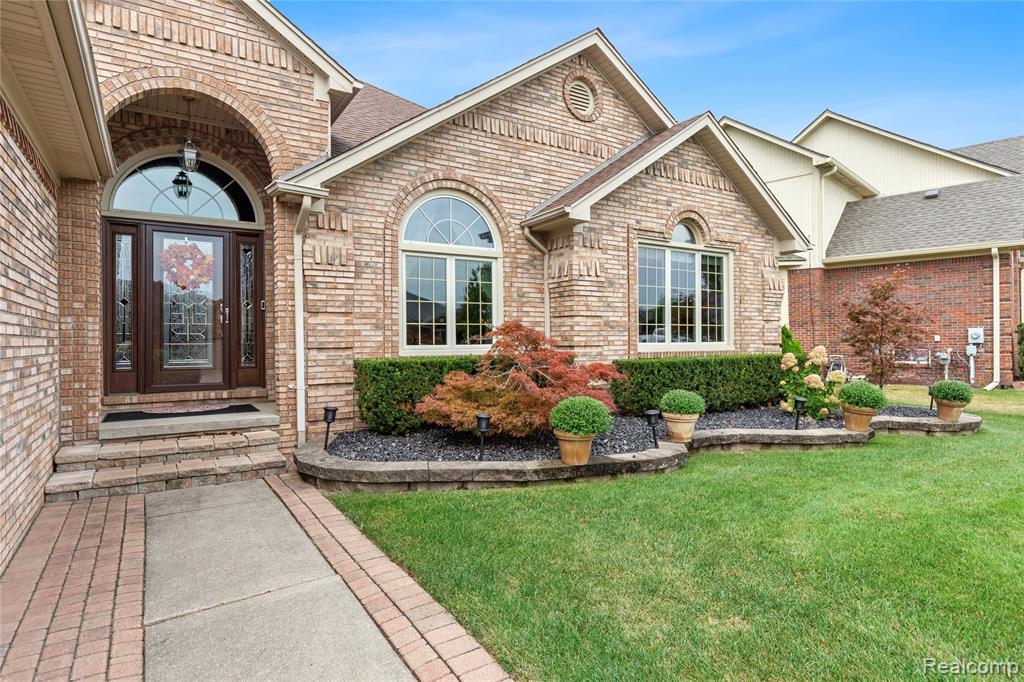 49279 Dunhill Drive, Macomb, MI 48044 — Photo 48