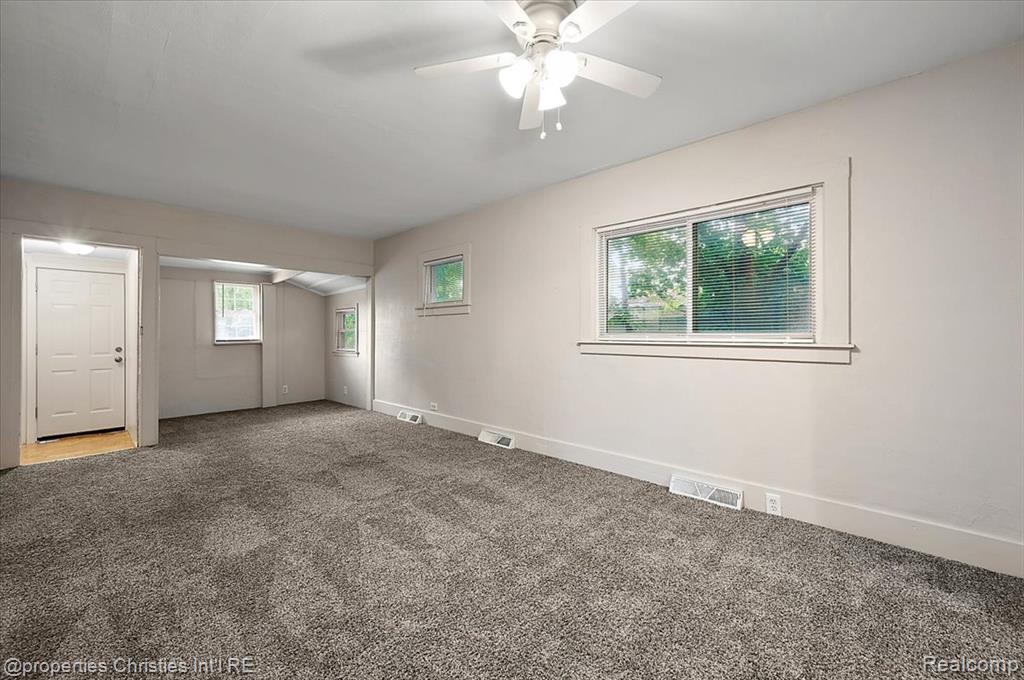 80 Michigan Avenue, Pontiac, MI 48342 — Photo 14