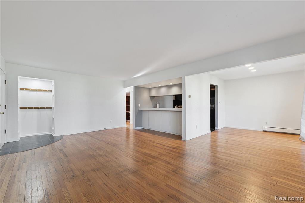 4113 TELEGRAPH Road, D-126, Bloomfield Hills, MI 48302 — Photo 3