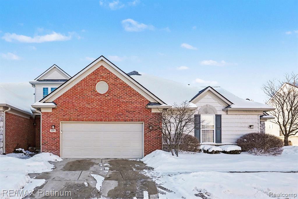 609 TELYA RIDGE, Milford, MI 48381 — front exterior