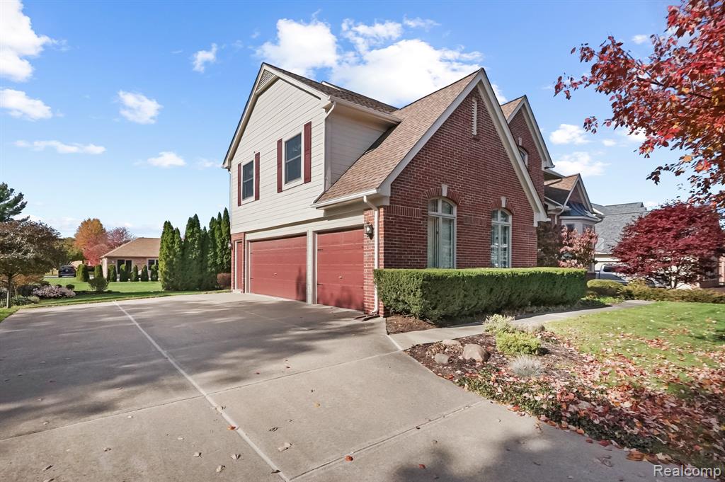 6573 Tree Knoll Drive, Troy, MI 48098 — Photo 3