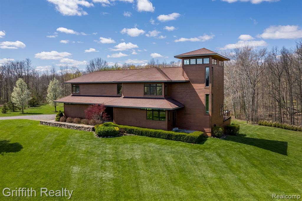 8104 PARKER Road, Saline, MI 48176 — Photo 37