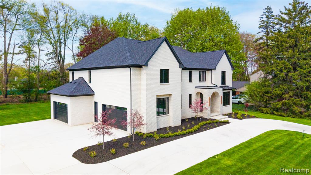 4546 Niagara Lane, Bloomfield Hills, MI 48301 — Photo 7