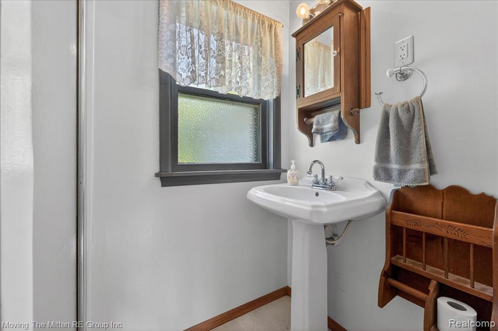 6390 Brookville Road, South Lyon, MI 48178 — Photo 24