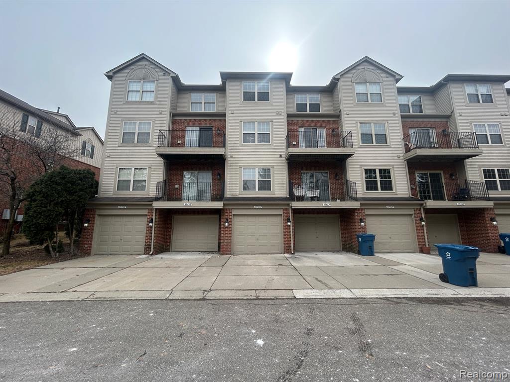 39460 SPRINGWATER Drive, Northville, MI — Photo 36