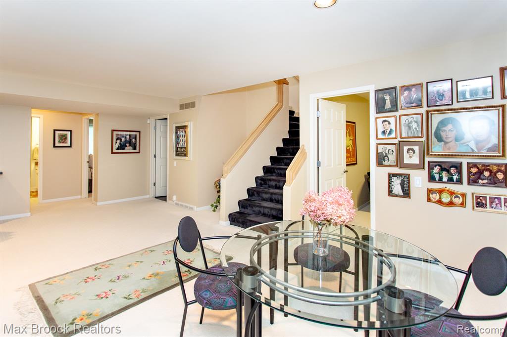 6524 Pleasant Lake Court, West Bloomfield, MI — Photo 49