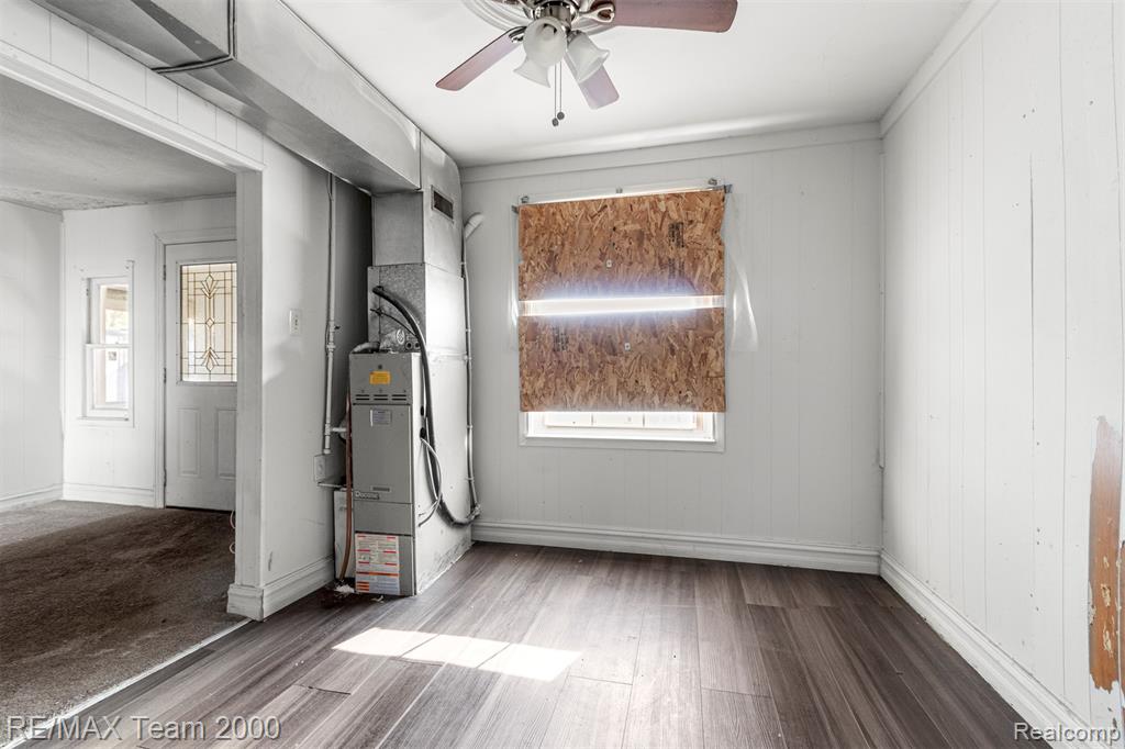 533 E Milton Avenue, Hazel Park, MI 48030 — Photo 7