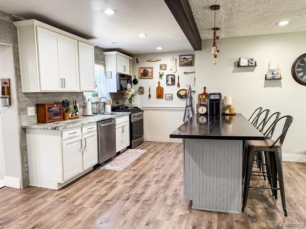30723 Flanders Avenue, Warren, MI 48088 — Photo 7