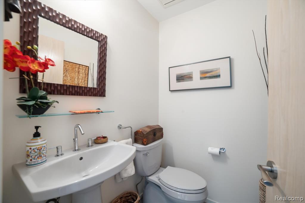 2172 Anns Way, Ann Arbor, MI 48105 — Photo 28